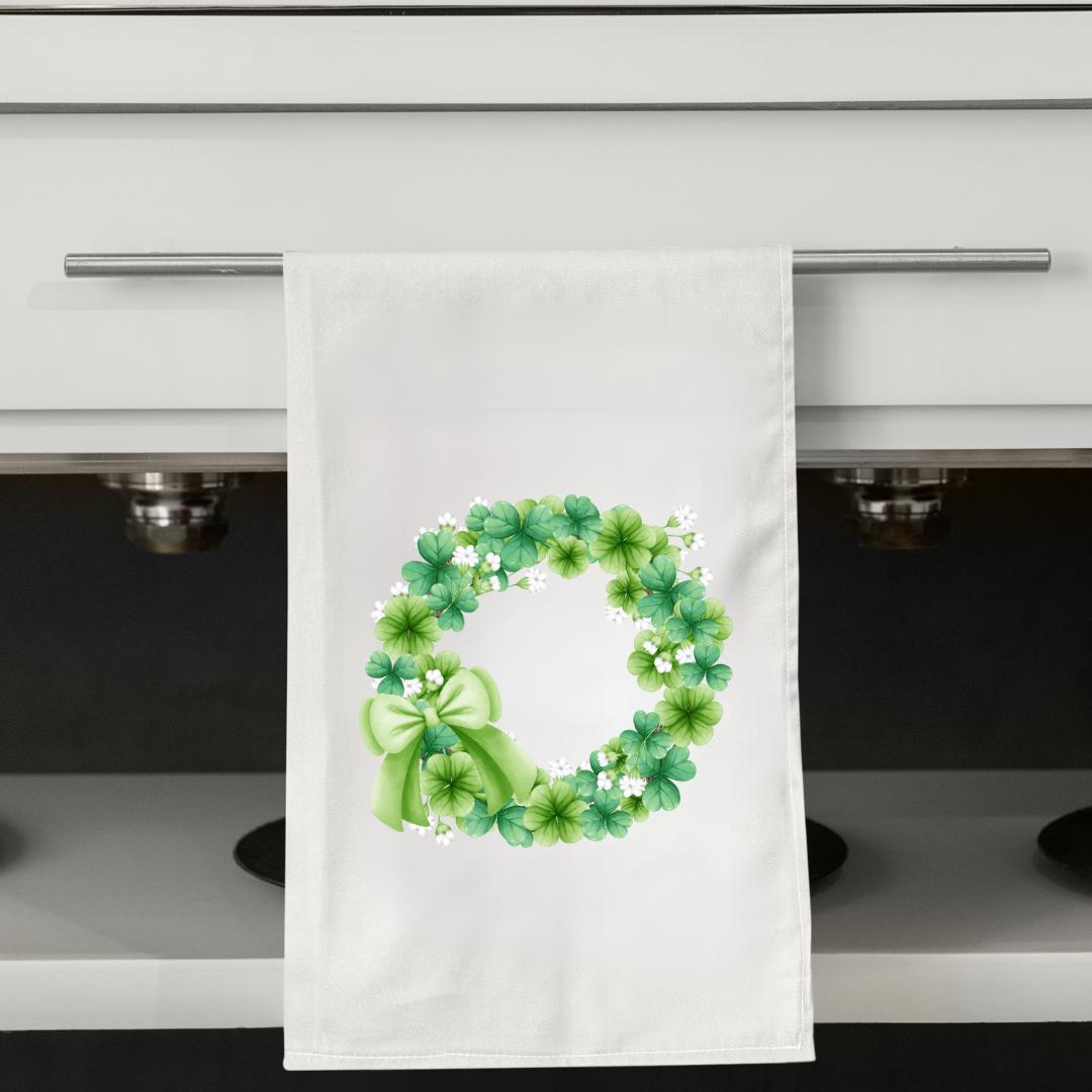 St Patrick’s Day Tea Towel – Shamrock Kitchen Towel – Irish Clover Decor – March Hostess Gift – Green Farmhouse