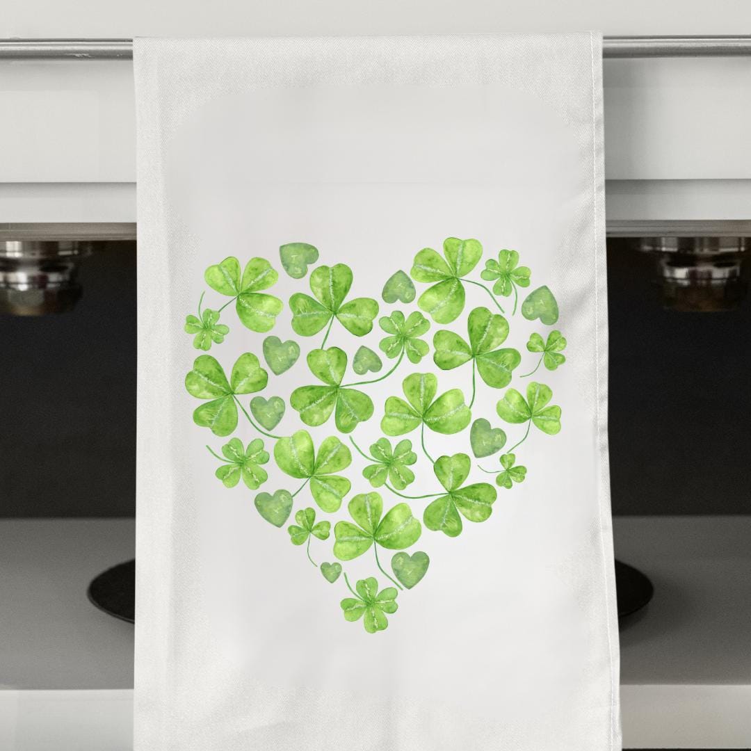 St Patrick’s Day Tea Towel – Shamrock Kitchen Towel – Irish Clover Decor – March Hostess Gift – Green Farmhouse
