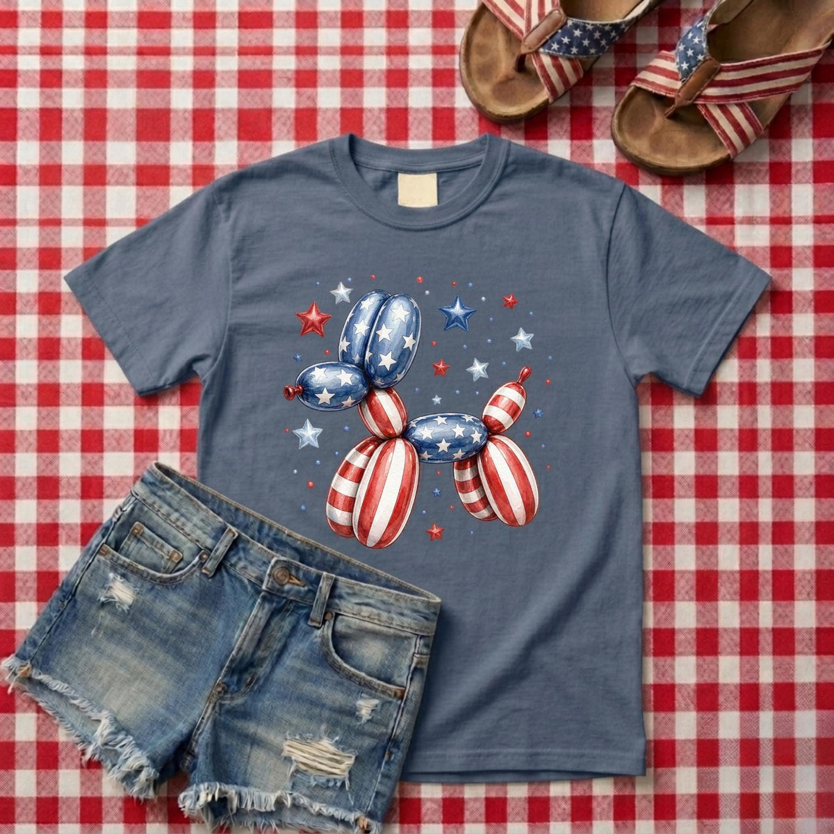 Patriotic Balloon Dog Shirt - Comfort Colors® 4th of July Graphic Tee, Cute American Flag Top, Trendy Summer Aesthetic Pop Art Crewneck